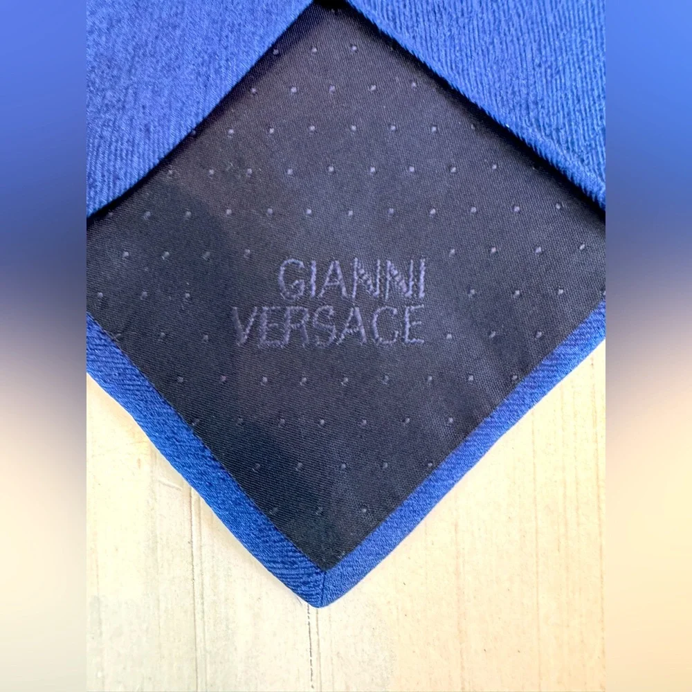 Vintage Gianni Versace 100% Silk Baroque Necktie Blue Gold Made in Italy 90s